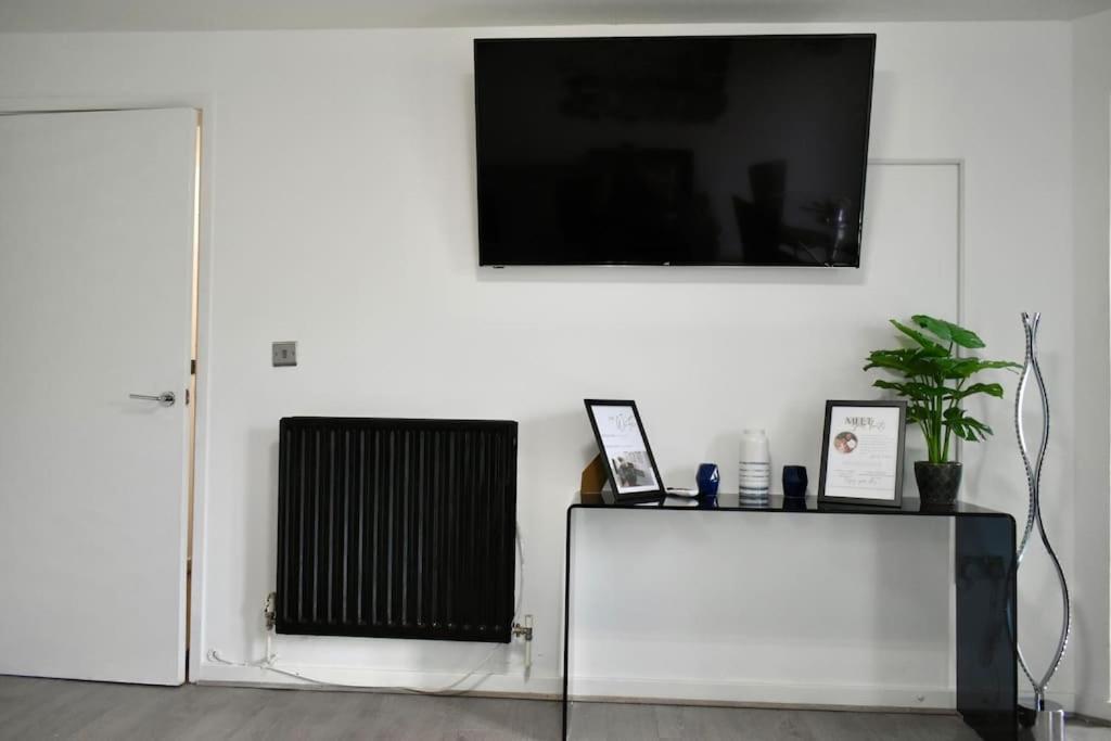 Tottenham Hotspurs Stays At The Gascoigne Suite London Ngoại thất bức ảnh